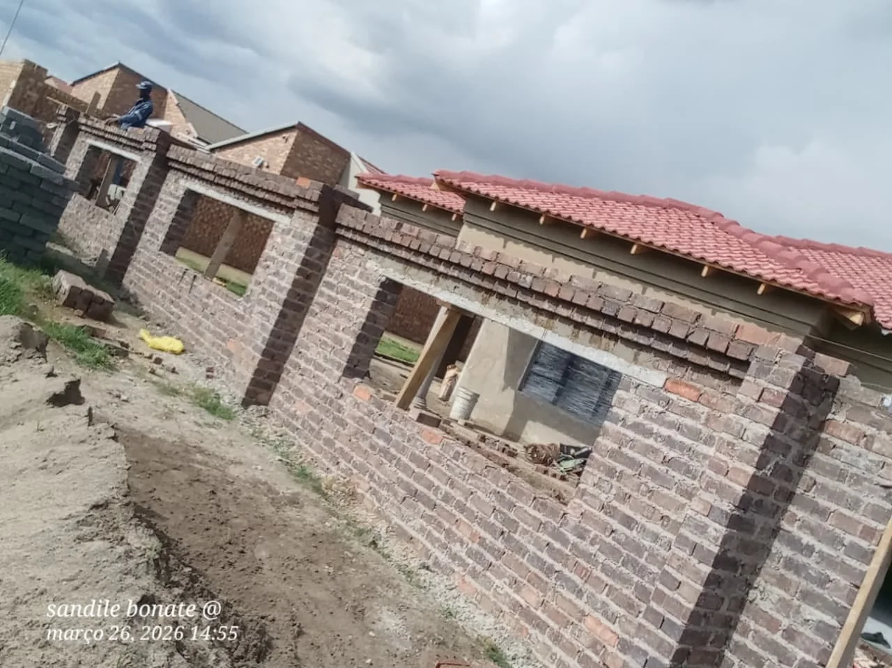Building construction project photo 9