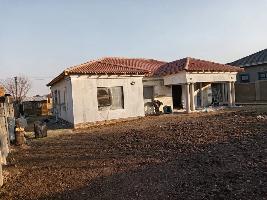 Building construction project photo 10